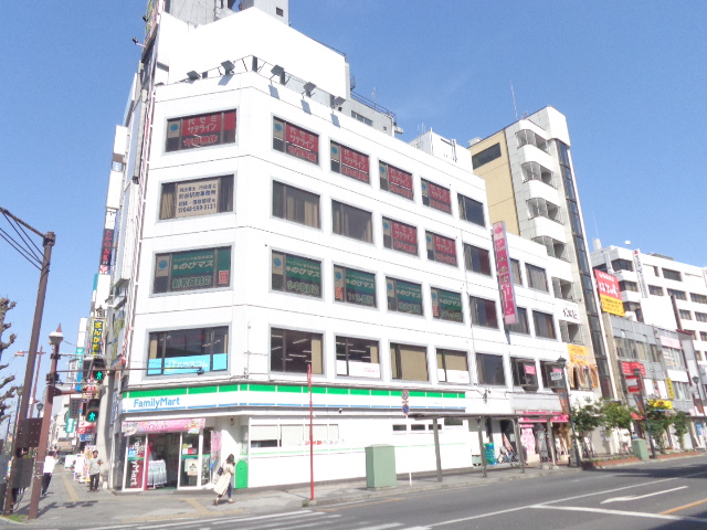 ハウスコム 熊谷店の外観写真