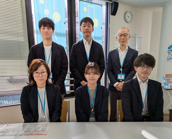 ハウスコム 越谷店のスタッフ画像