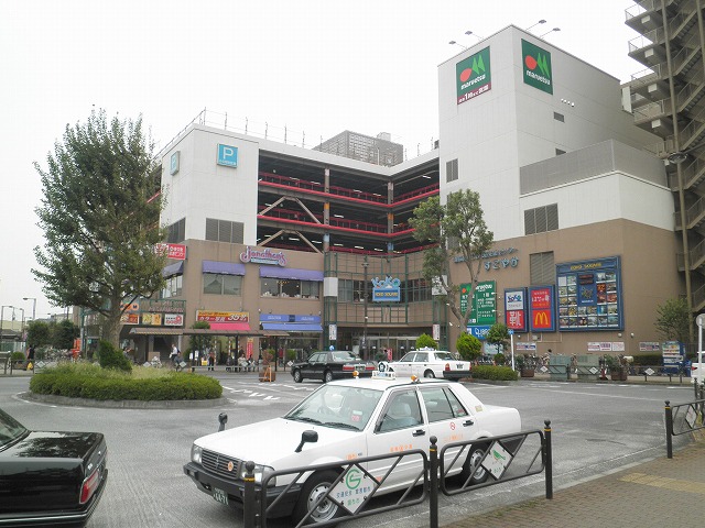 広いロータリーへとつながります